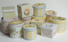 122 Hat boxes and packaging Romantic Roses